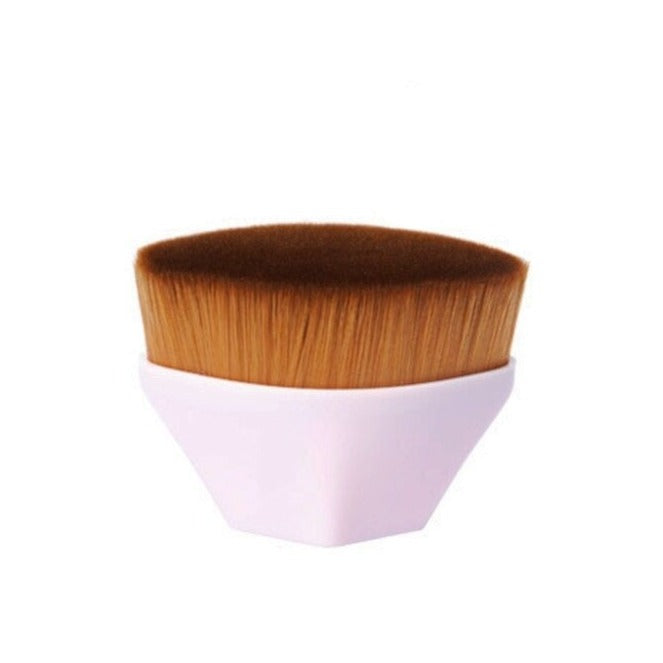 High-Density Petal-Shaped Seamless Foundation Brush
